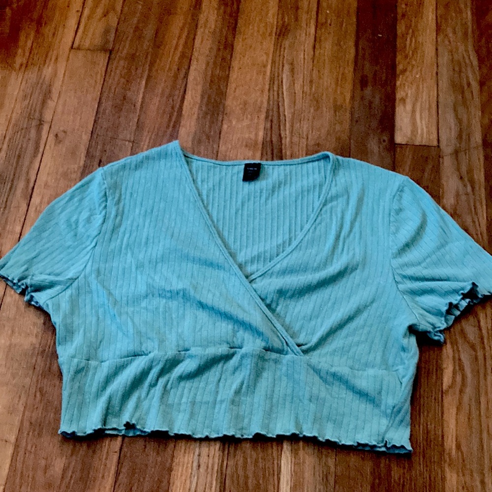 SHEIN | V neck | Cropped Tee |
